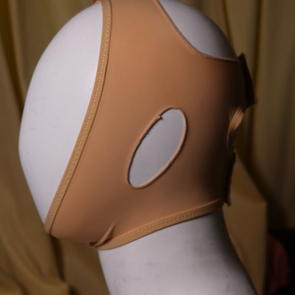 Nude Reusable V Line Mask Facial Slimming Strap Double Chin Reducer Chin Up Mask - Picture 2 of 4